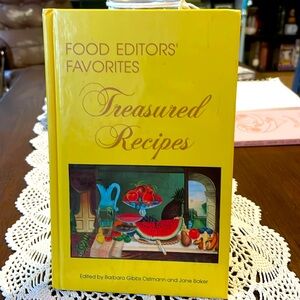 FOOD EDITORS FAVORITES TREASURED RECIPES VINTAGE COOKBOOK